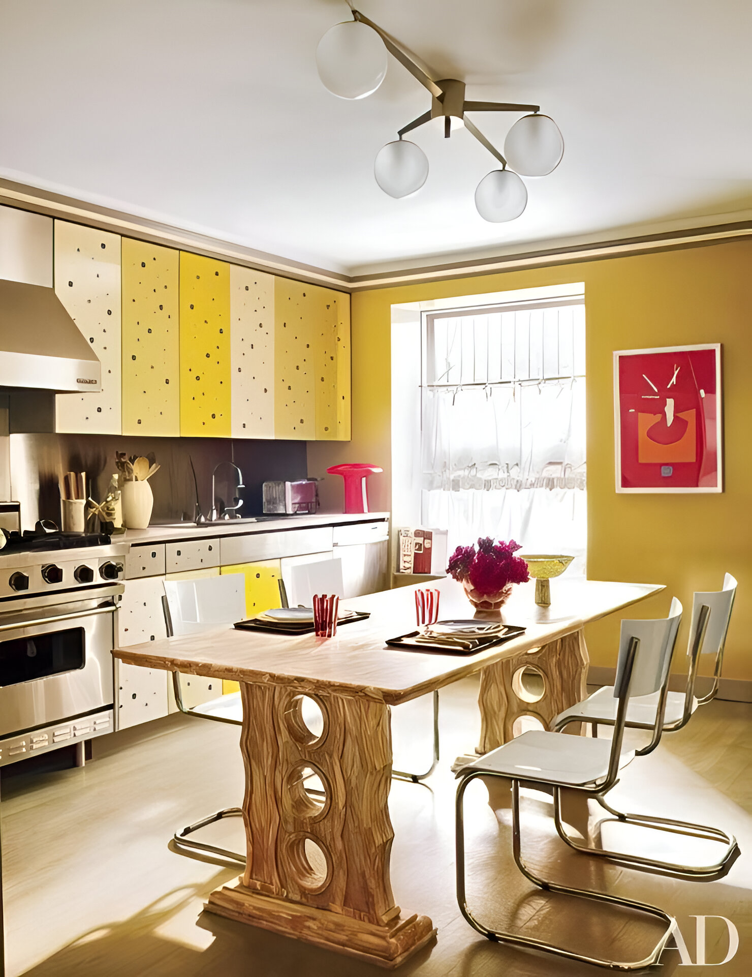 Midcentury Kitchen Renewed – A Bright Focal Point