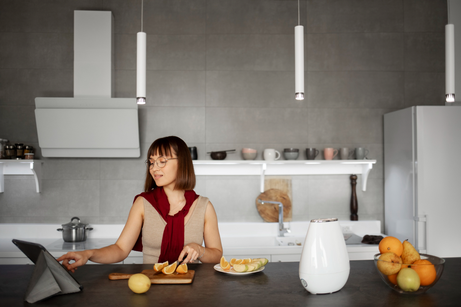 Stylized Touches, Room to Breathe – A Small but Mighty Kitchen